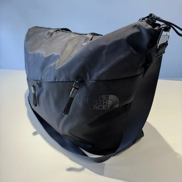 The North Face Crossbody Tote / Black - Picture 1 of 7